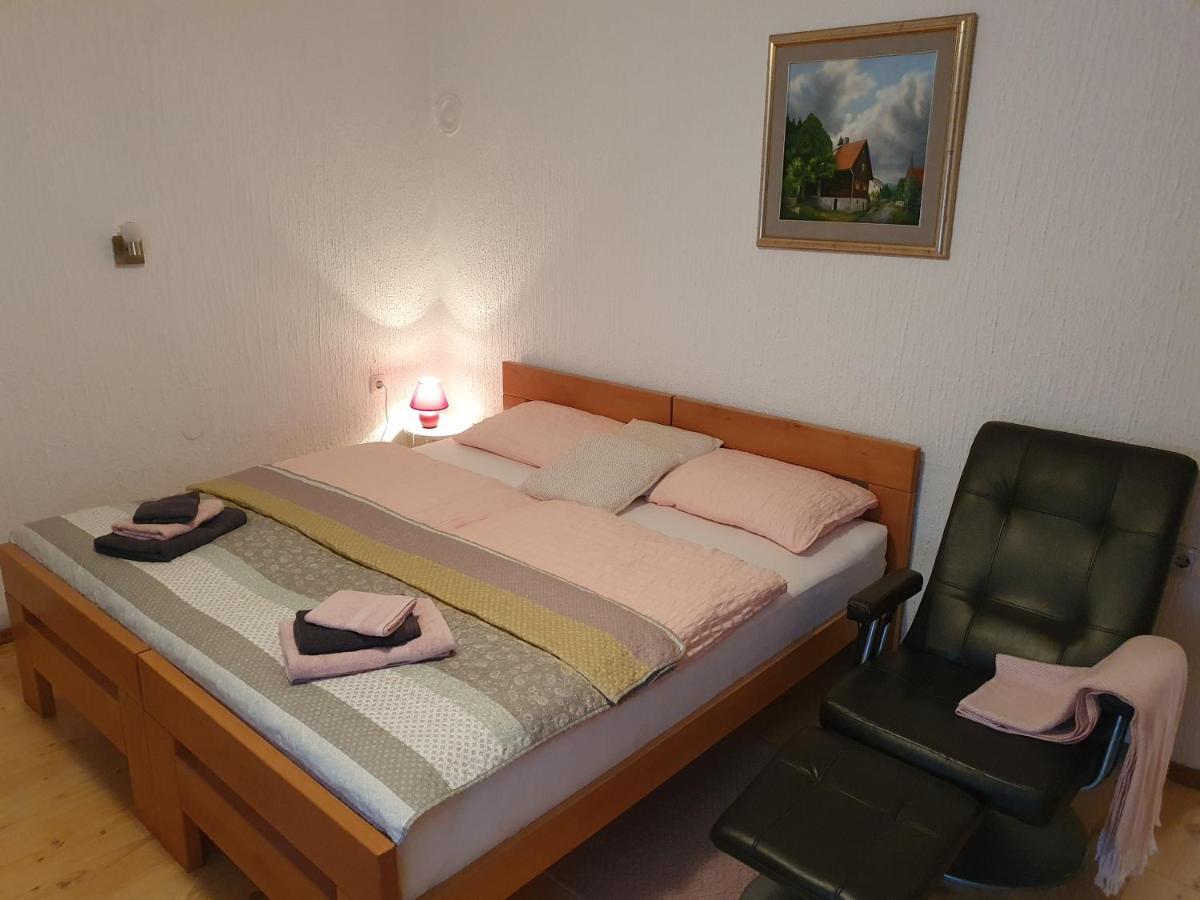 Apartma Cerknica Zewnętrze zdjęcie