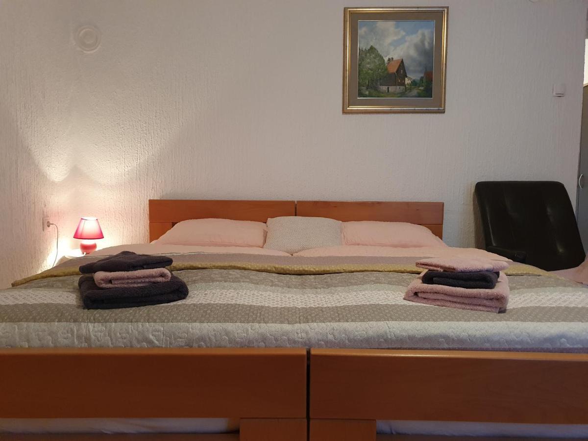 Apartma Cerknica Zewnętrze zdjęcie