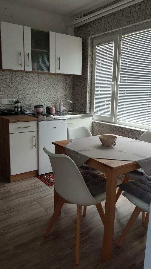 Apartma Cerknica Zewnętrze zdjęcie