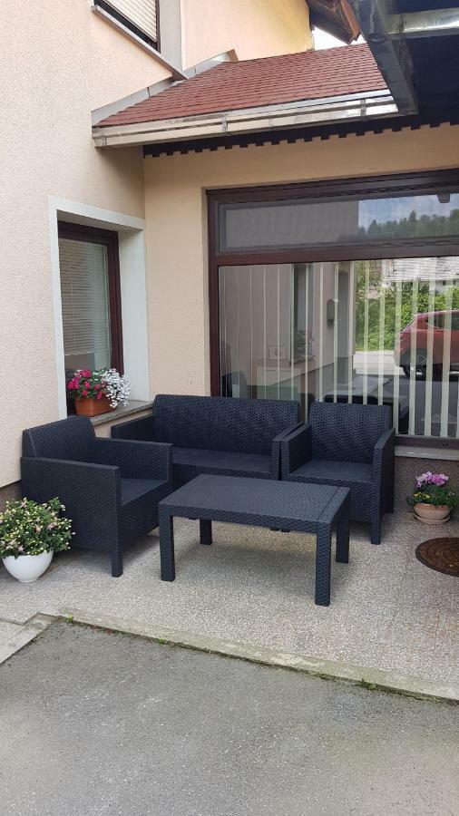 Apartma Cerknica Zewnętrze zdjęcie